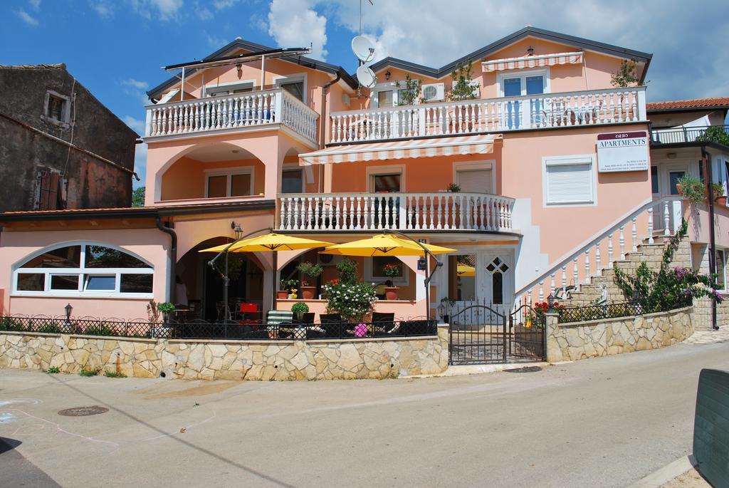 Apartments Maria Πόρετς Εξωτερικό φωτογραφία
