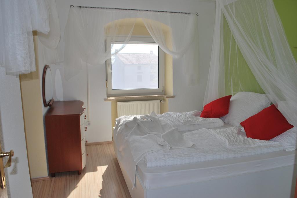 Apartments Maria Πόρετς Δωμάτιο φωτογραφία